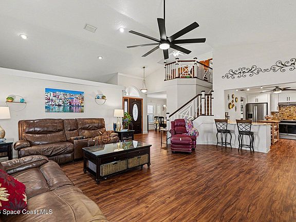 5th image of 2449 Willowbrook Rd