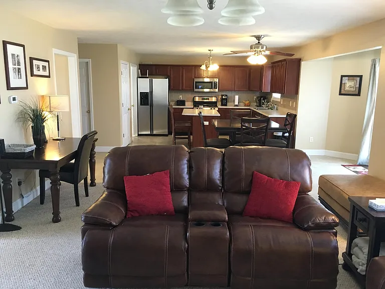 Plantation Ln — Photo 9