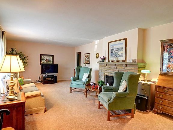 4th image of 5680 Terrace Park Dr