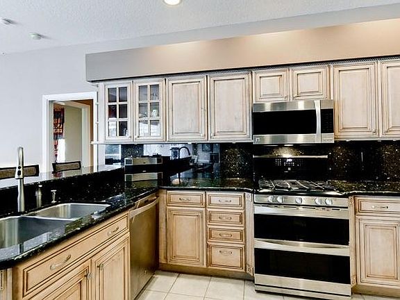 5th image of 4934 Sabal Lake Cir