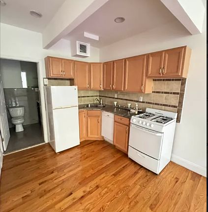 2nd image of 2461 Frederick Douglas Blvd Unit 44