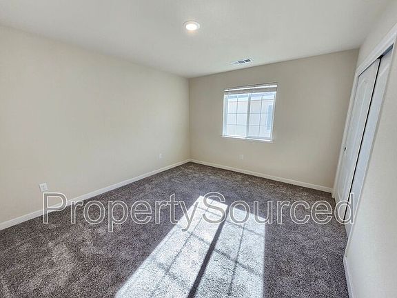 5th image of 934 W Alameda St Unit B