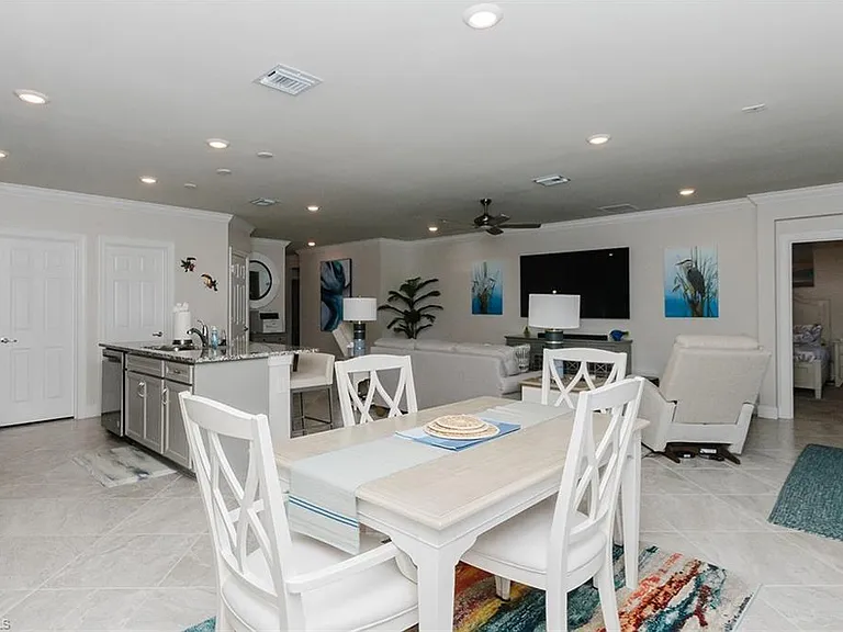 6189 Harmony Dr — Photo 31