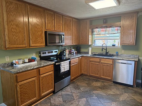 3rd image of 980 Johnson Crossroads Rd