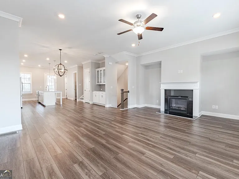 5051 Pinckney Ln — Photo 31