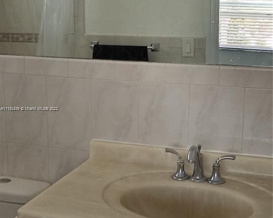 5th image of 7725 Carlyle Ave APT 1