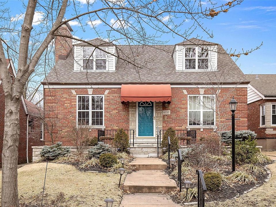 Welcome to St. Louis Hills!