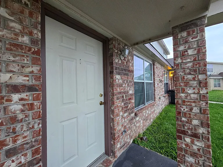 2805 Kerrville Ct #A-D — Photo 2