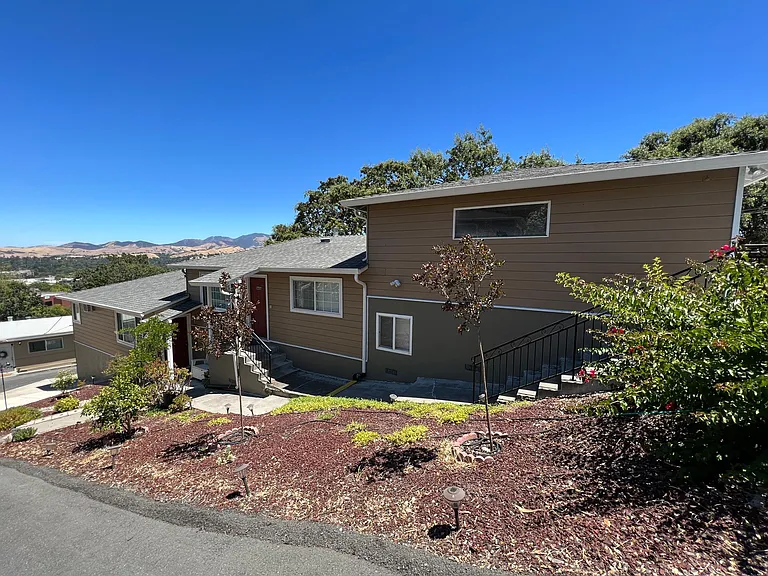 Triplex exterior