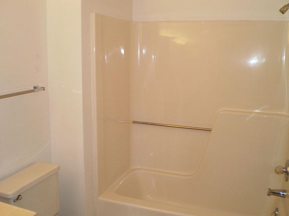 4th image of 403 Harvey St #Q3w63w8vu