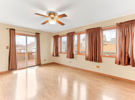 4th image of 7218 W Everell Ave