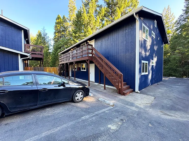 2148 Primrose Dr #4 — Photo 22