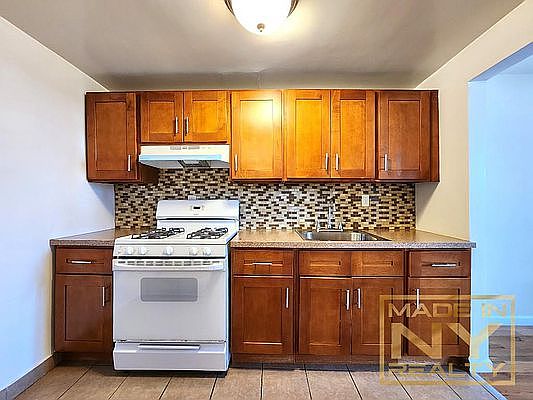 1st image of 224-10 Jamaica Ave #L4