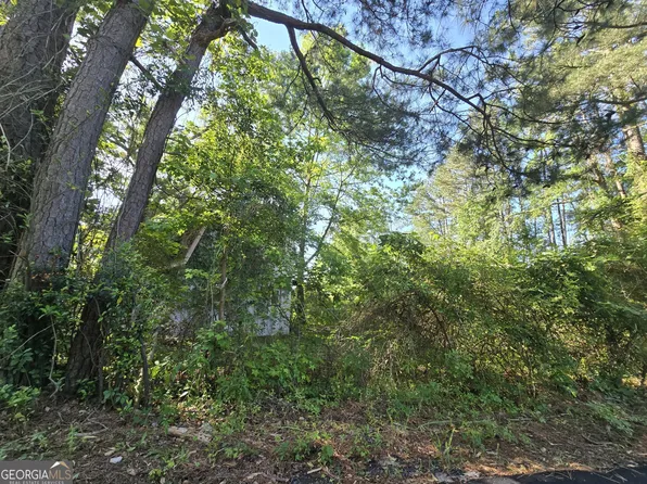 266 Lakeshore Dr, Guyton, GA 31312