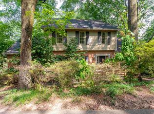 2806 Overton Rd, Mountain Brook, AL 35223