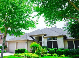 10102 Chestnut Creek Way, Pearland, TX 77584