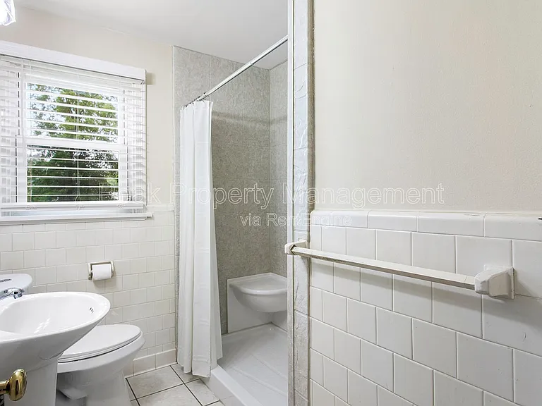8514 Wetherly Dr — Photo 21