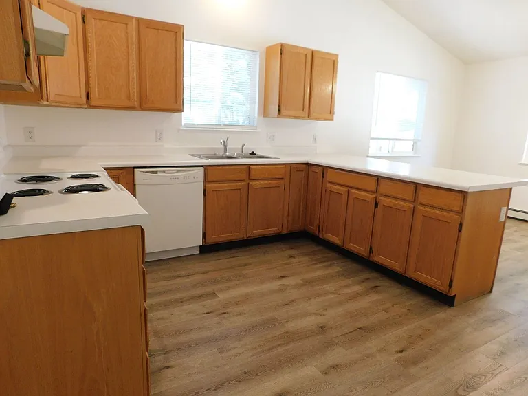 731 Ranch Rd — Photo 9