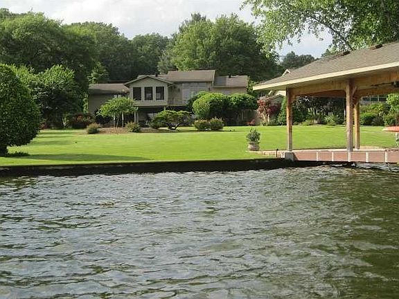 2nd image of 103 Mayfair Dr