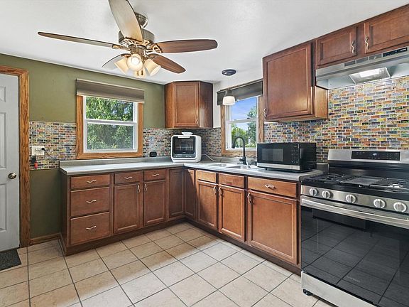 2nd image of 1315 Gartland AVENUE