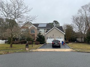 11 Dori Ln, Barnegat, NJ 08005