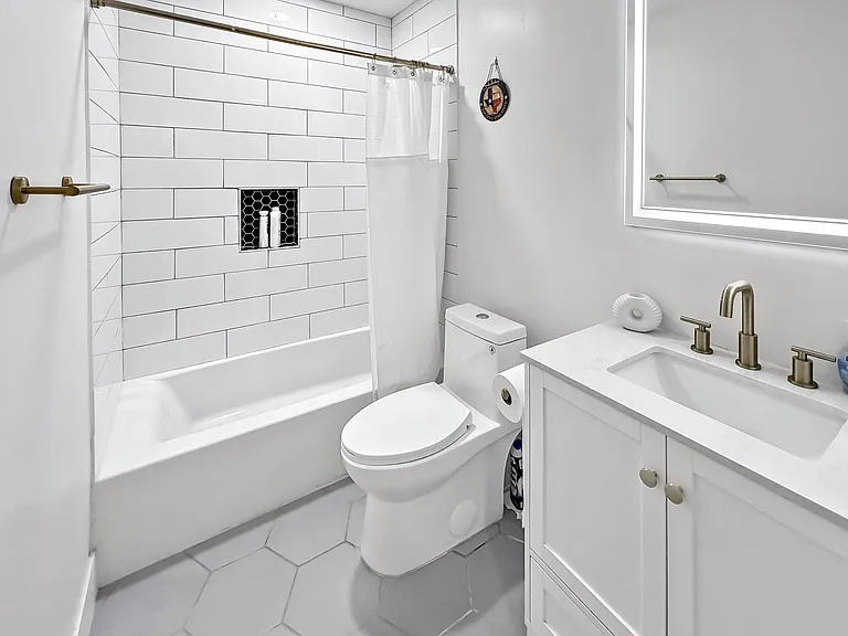 3313 Oak Aly — Photo 10