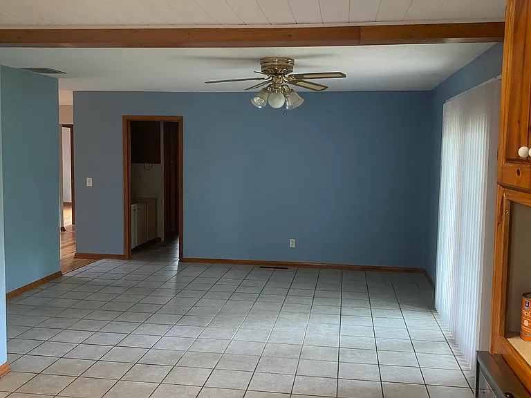 2427 S Westwood Ave — Photo 6