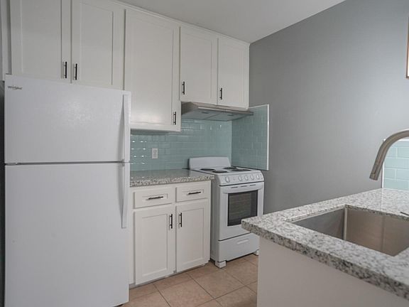 2nd image of 5216 Arboles Dr APT 10