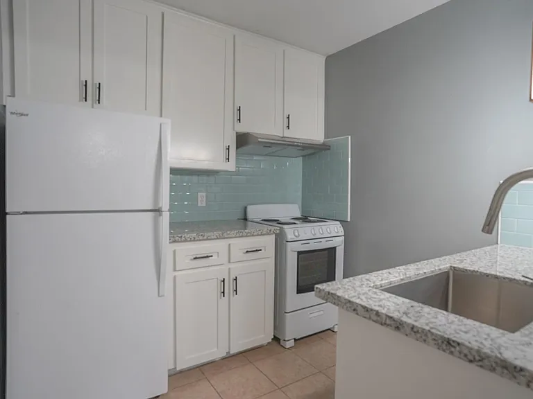 5216 Arboles Dr #10 — Photo 4