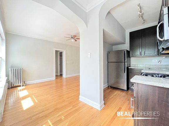 4th image of 4614 N Paulina St APT 308