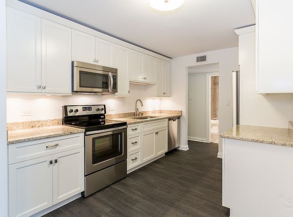 3rd image of 640 Murray Ln Unit 113