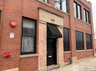 319 N Western Ave FLOOR 1, Chicago, IL 60612