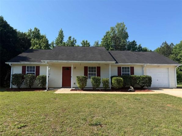 25 Hunters Ridge Dr