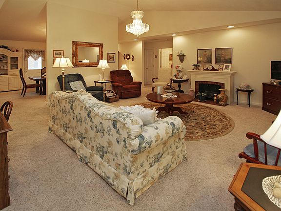 14257 HOBBS RD-Great Room