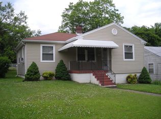 105 Sunset Dr, Danville, VA 24540