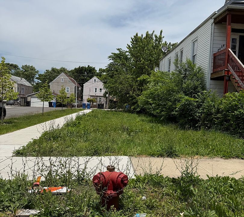 1st image of 2056 W 52nd Pl