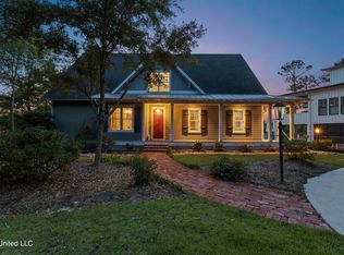9380 Ridgeview Dr, Ocean Springs, MS 39564