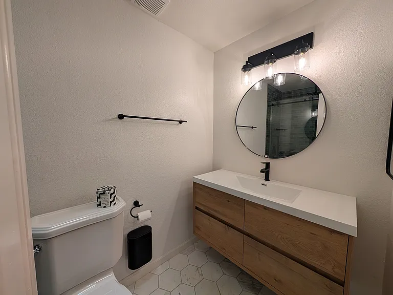 4510 Campus Ave #5 — Photo 18