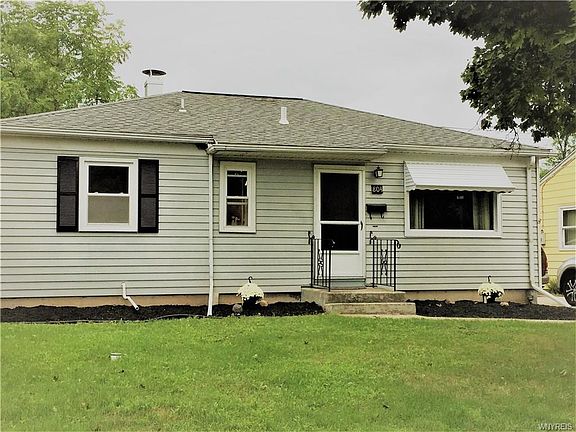 2nd image of 804 Loretta St