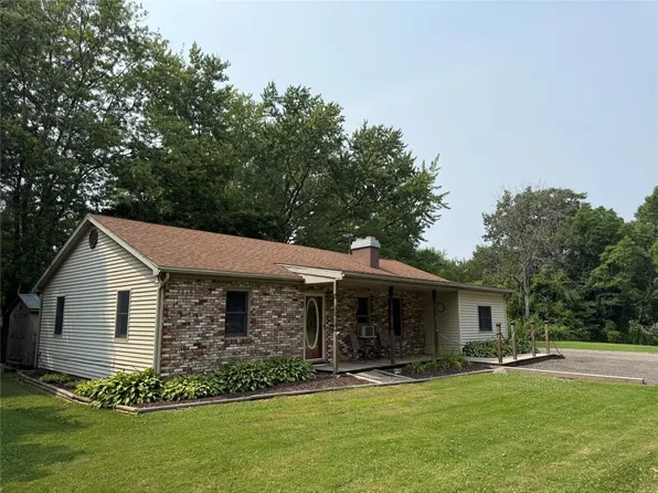 256 Windswept Dr, North East, PA 16428