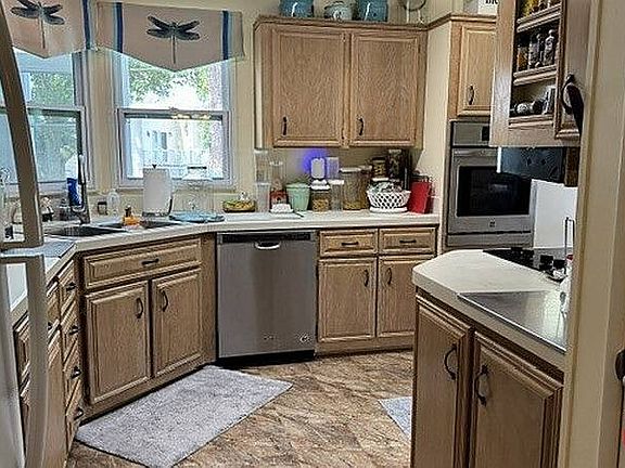 2nd image of 289 Morristown Cay