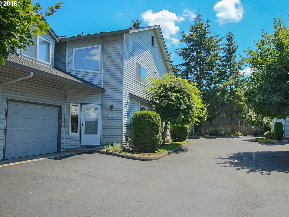 1st image of 7509 NE Vancouver Mall Dr