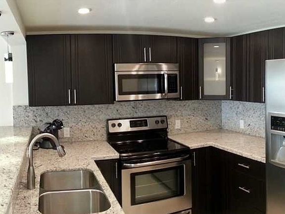 4th image of 20500 W Country Club Dr APT 504