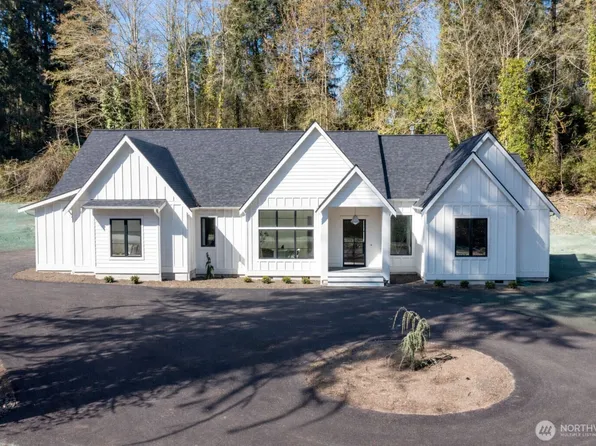 275 Island Boulevard, Fox Island, WA 98333