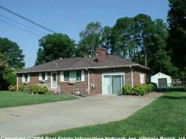 217 Essex Dr, Chesapeake, VA 23320