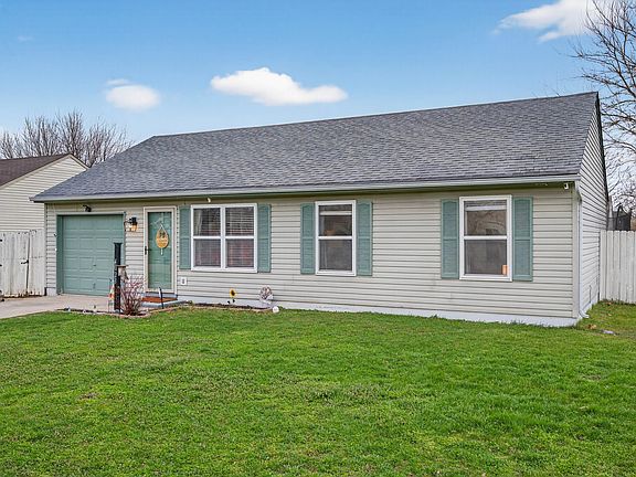 3rd image of 4023 Dogwood Ln