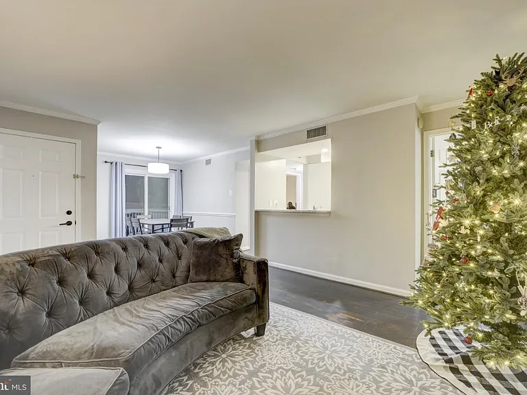 1501 Lincoln Way #101 — Photo 23
