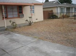 19 Santiago Ave, Sacramento, CA 95815