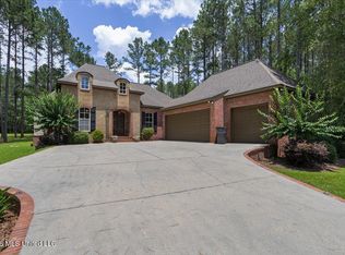 10 Magnolia Crossing Rd, Sumrall, MS 39482