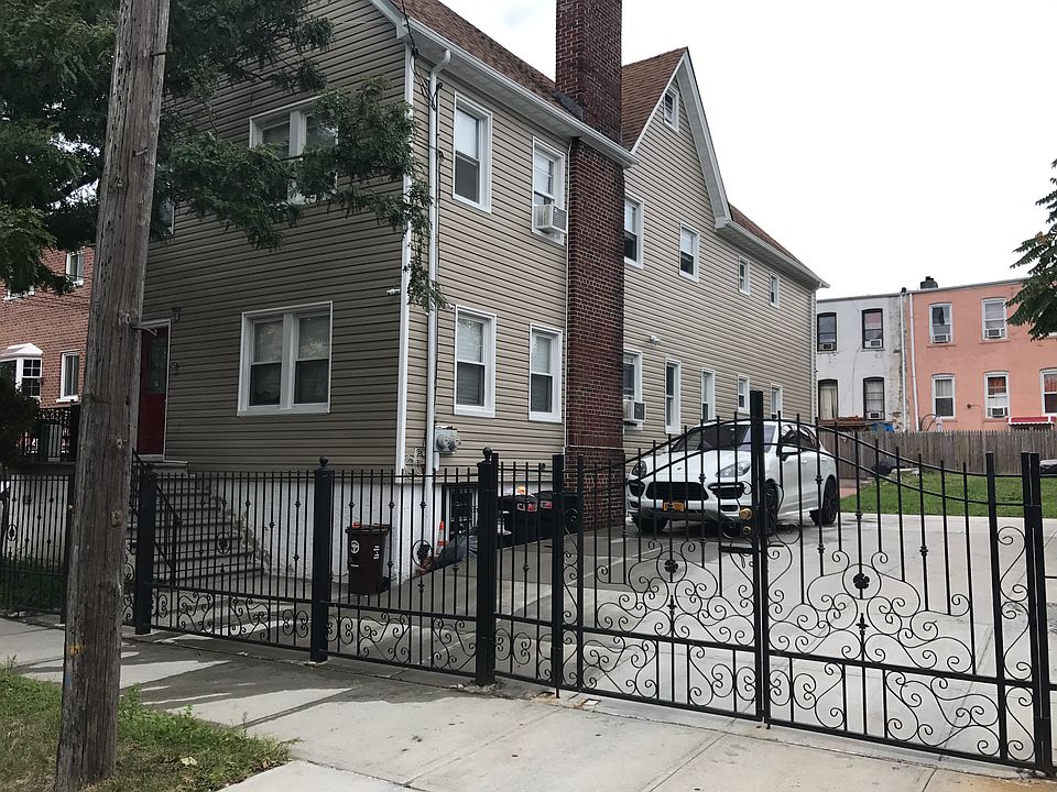 2nd image of 1329 Needham Ave